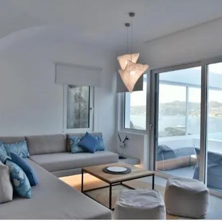 Mykonos Point Luxury Villas *